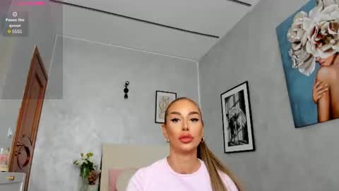 Elina online show from June 30, 10:15 am
