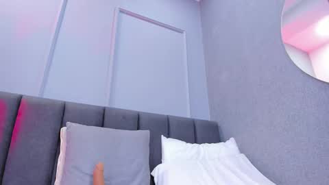 Elisa online show from November 30, 11:42 pm