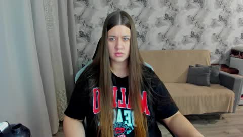 Aletta Oushen online show from October 7, 12:20 pm