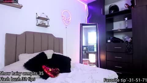 Elizabeth  online show from November 24, 12:18 pm