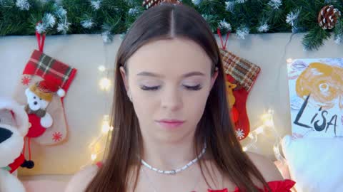 ElisabethDavis online show from December 10, 3:33 pm