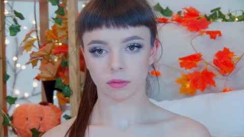 ElisabethDavis online show from October 2, 6:13 pm