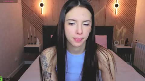 Elise online show from April 15, 1:06 am