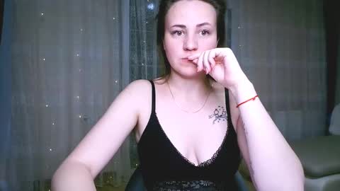 Elizabeth online show from February 14, 6:54 pm