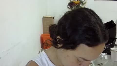 Elizabeth Martinez  online show from November 29, 6:45 pm