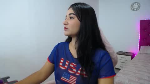 Elizabeth online show from December 2, 11:45 am