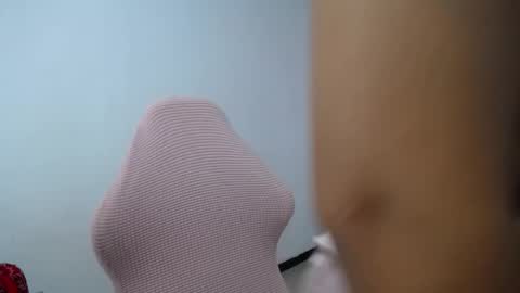 Elizabeth online show from November 28, 1:14 pm