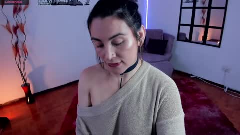 Elizabeth online show from January 20, 6:43 pm