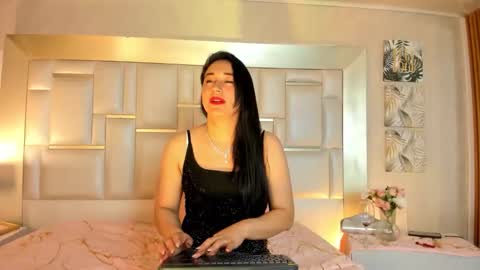 elizabth online show from November 28, 10:46 pm