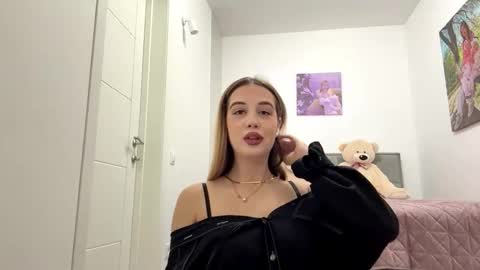 Alice online show from November 29, 2:32 pm