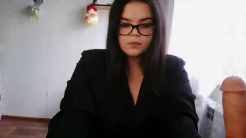 elizamoonlight online show from June 4, 9:14 am