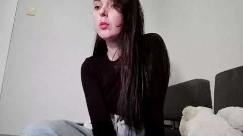 elizbetfox online show from October 7, 6:45 pm