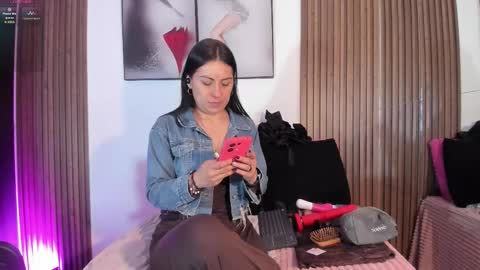 ella rouse online show from September 27, 12:23 pm