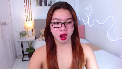 ELLAH online show from September 22, 2:10 am