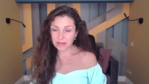 EllaLongs online show from September 13, 11:29 am