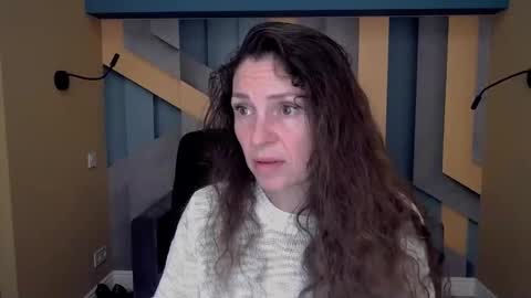 EllaLongs online show from October 9, 11:36 am