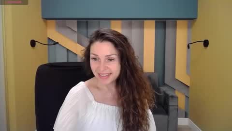 EllaLongs online show from December 17, 12:43 pm