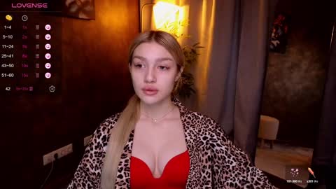 ellamilla online show from January 28, 5:32 am