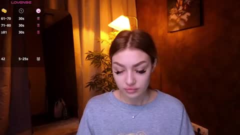 ellamilla online show from January 8, 5:37 am