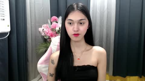 ELLA online show from April 23, 1:57 pm