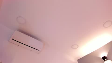 Ella online show from September 15, 1:41 pm