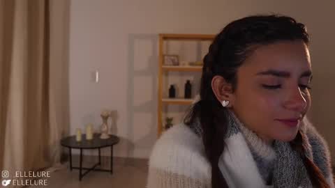 Linda Restrepo online show from February 23, 12:37 am