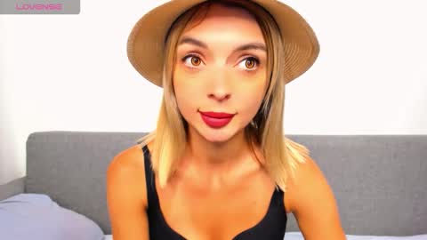 ellen_flow online show from September 17, 8:07 pm