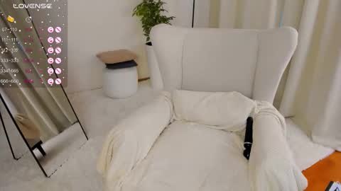 elli_anderson online show from November 19, 3:50 am