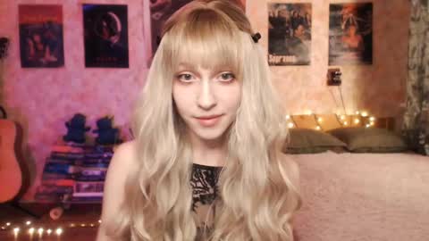 ellie_friendly online show from January 9, 12:14 am
