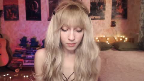 ellie_friendly online show from January 23, 12:09 pm