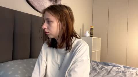 Ellie online show from September 18, 7:07 am