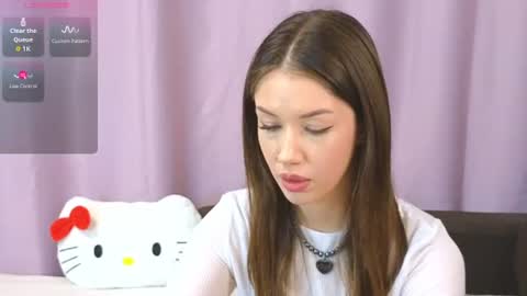 ellie online show from July 11, 9:15 pm