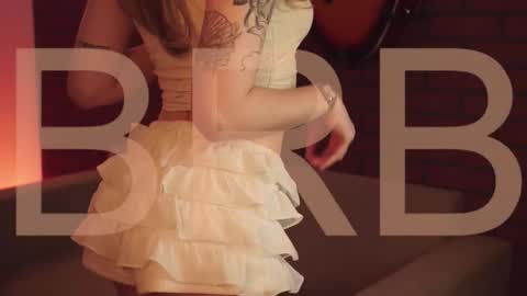 elliecutes online show from January 17, 8:22 am