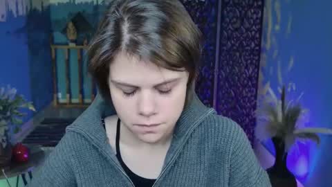 elliemurler online show from October 5, 9:14 am