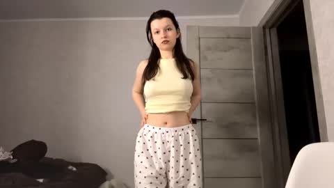 Ellie online show from February 4, 3:04 pm