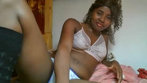 Ellodi online show from July 17, 8:19 am