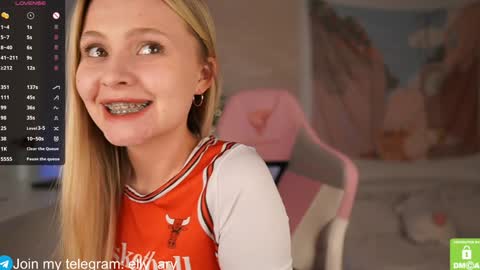 elly_ary online show from January 14, 6:07 pm