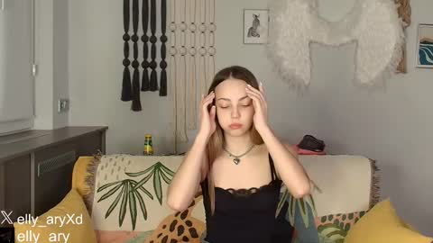 elly_ary online show from January 10, 9:19 pm