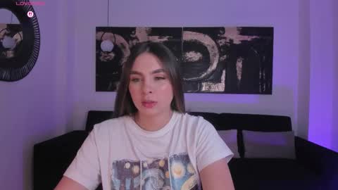 ELOISA OLIVERO online show from November 11, 7:55 pm