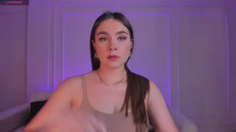 ELOISA OLIVERO online show from January 18, 4:36 pm