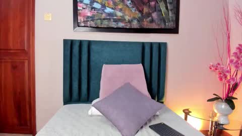 EloiseQuinn online show from November 26, 1:34 pm