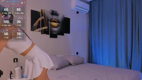 Victoria online show from November 18, 3:46 pm