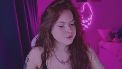 Elsie online show from December 15, 9:42 pm