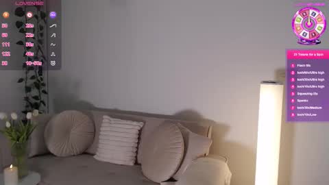 Elsie online show from March 30, 8:41 pm