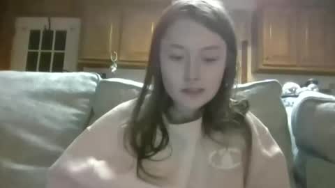 Elsie Rain online show from December 1, 1:20 am