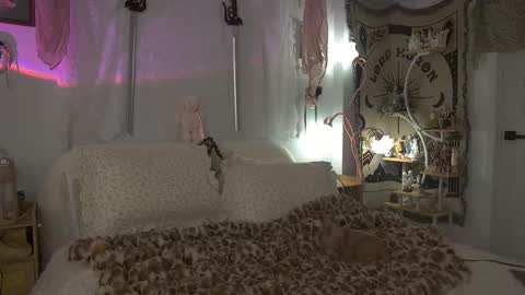 ELS online show from March 2, 10:59 pm