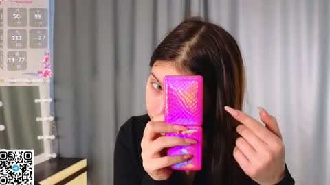 Elizabeth online show from January 30, 7:39 am