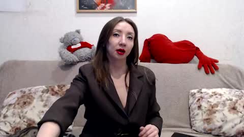 ElvinaSweet online show from April 1, 1:39 am