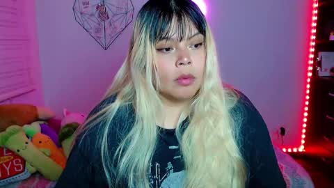 Ely online show from November 5, 11:32 pm