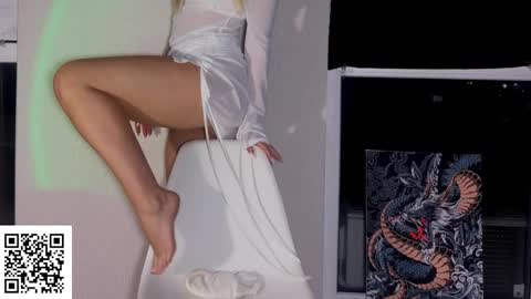 Elysia online show from November 2, 11:19 pm